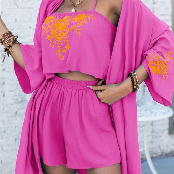 🆕💞Rusttydustty Floral Embroidered Drop Shoulder Coat 3 Piece Shorts Set💞 - Picture 2 of 6